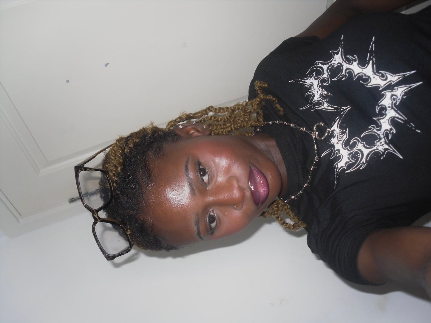 Shade 11 lipliner